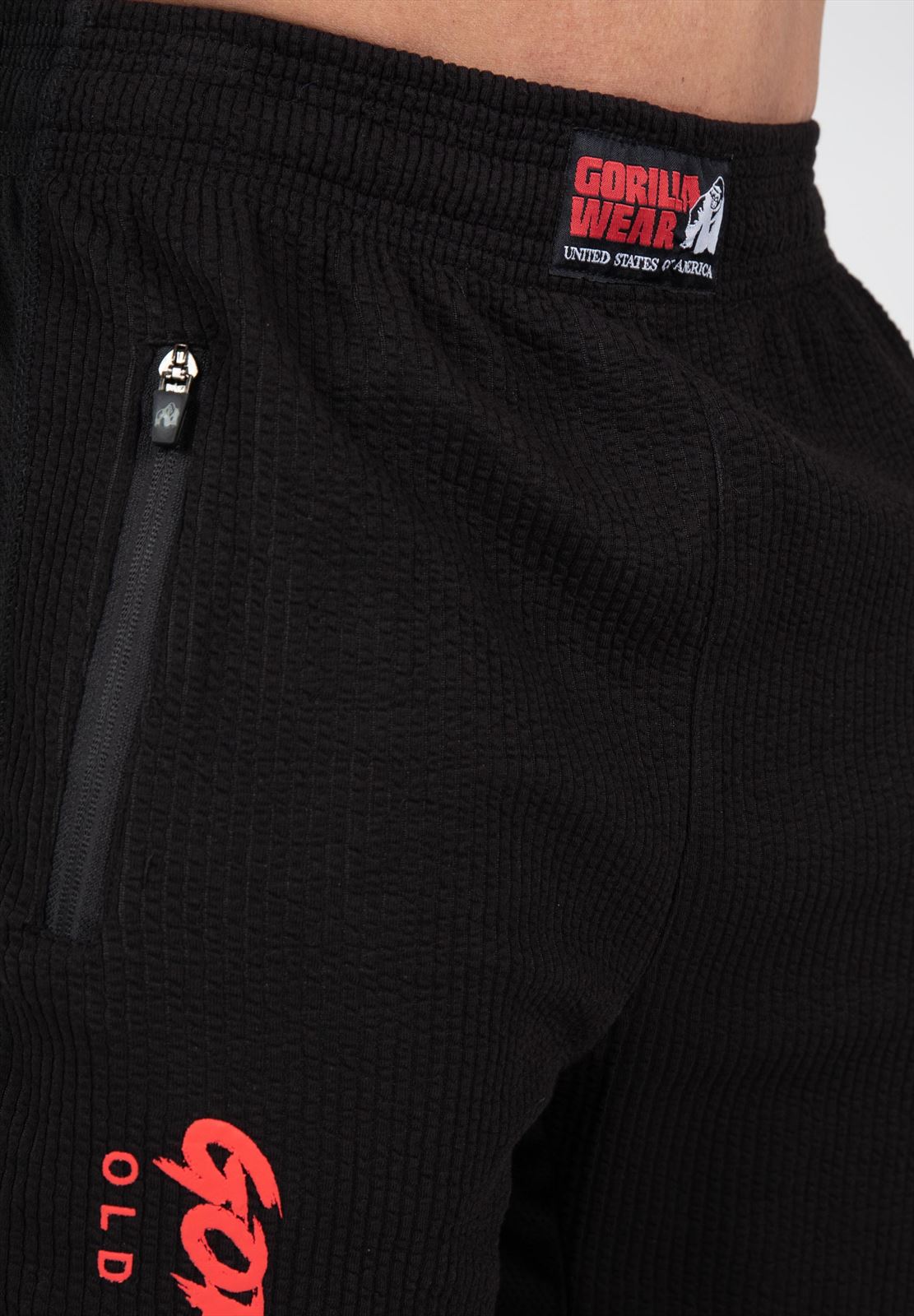 Augustine Old School Shorts - Black/Red