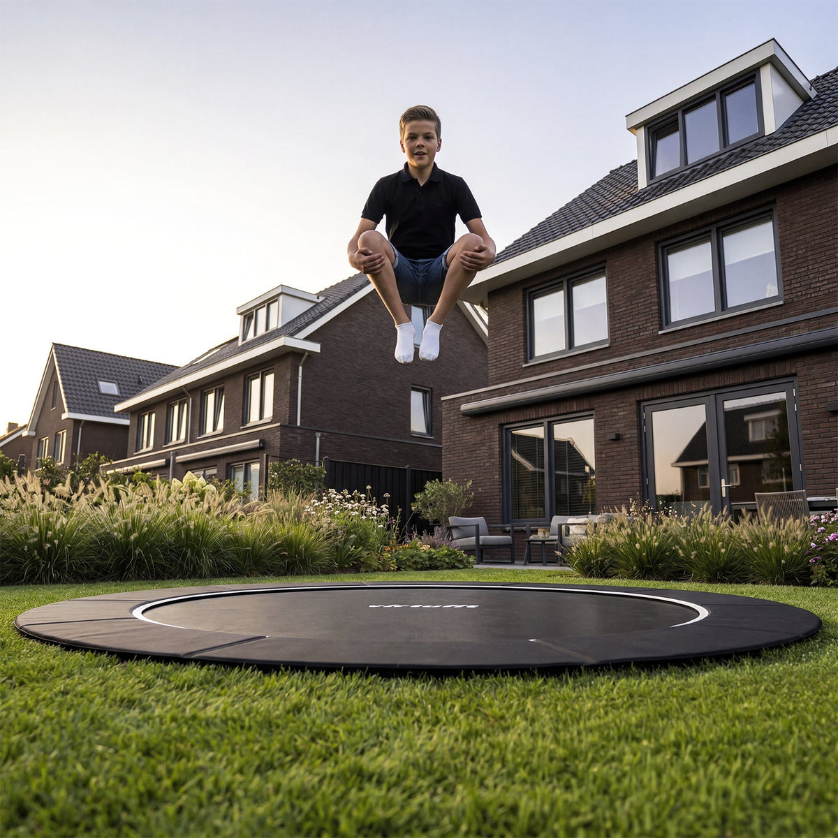 VirtuFit Groundlevel Trampoline 251 cm