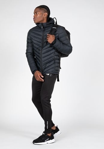osborn-puffer-jacket-black-model3