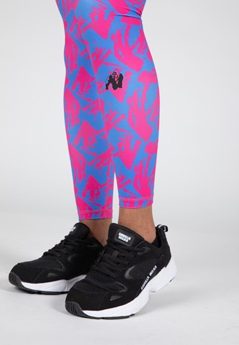 91954306-colby-leggings-blue-pink-closeup