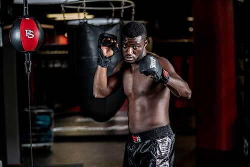 Gorilla Wear Ely MMA Bokshandschoenen - Zwart/Wit