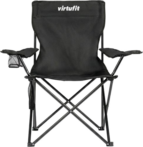 Recht vooraanzicht van de VirtuFit campingstoel zwart met comfortabele armleuningen en een stabiel onderstel.