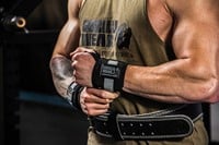 Gorilla Wear Wrist Wraps Ultra Sfeerbeelden